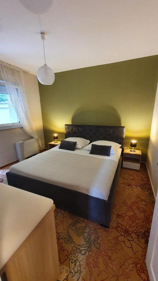 Villa Aya - With Sauna And Outdoor Swimming Pool موستار المظهر الخارجي الصورة