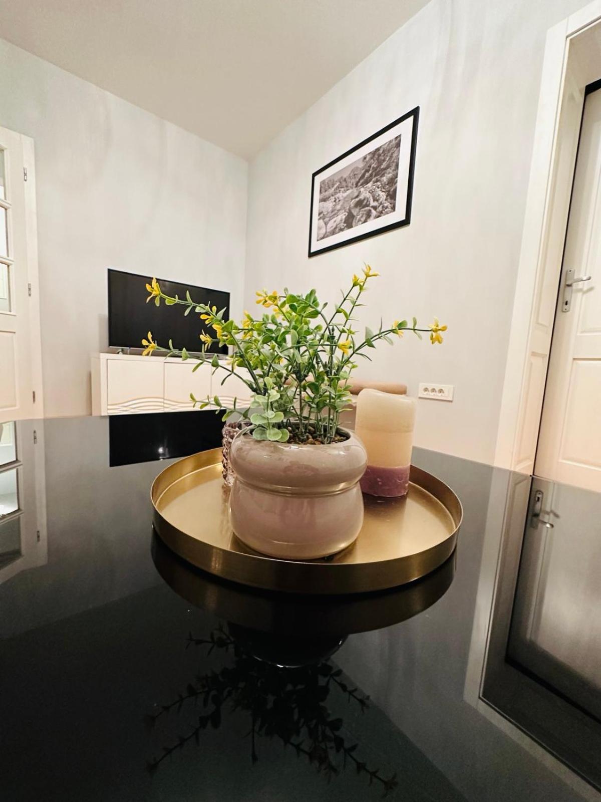 Villa Aya - With Sauna And Outdoor Swimming Pool موستار المظهر الخارجي الصورة